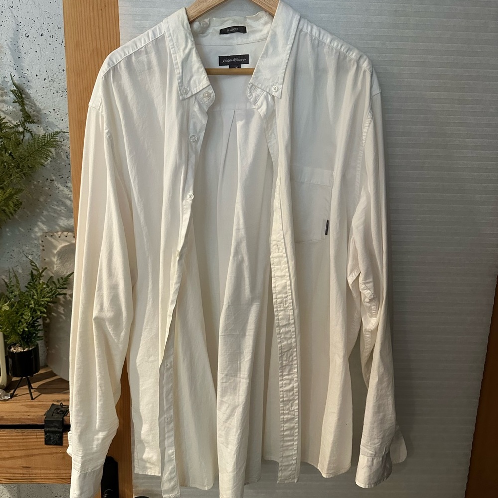 Eddie Bauer Cream Classic Fit Shirt